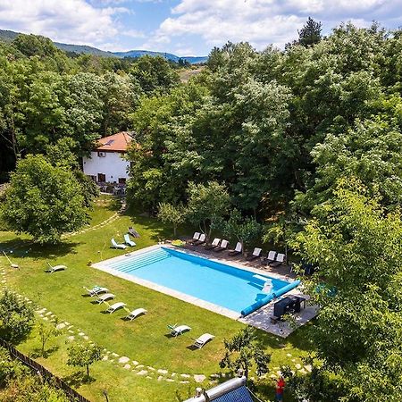 Garmen Hills Guest Houses Bagian luar foto
