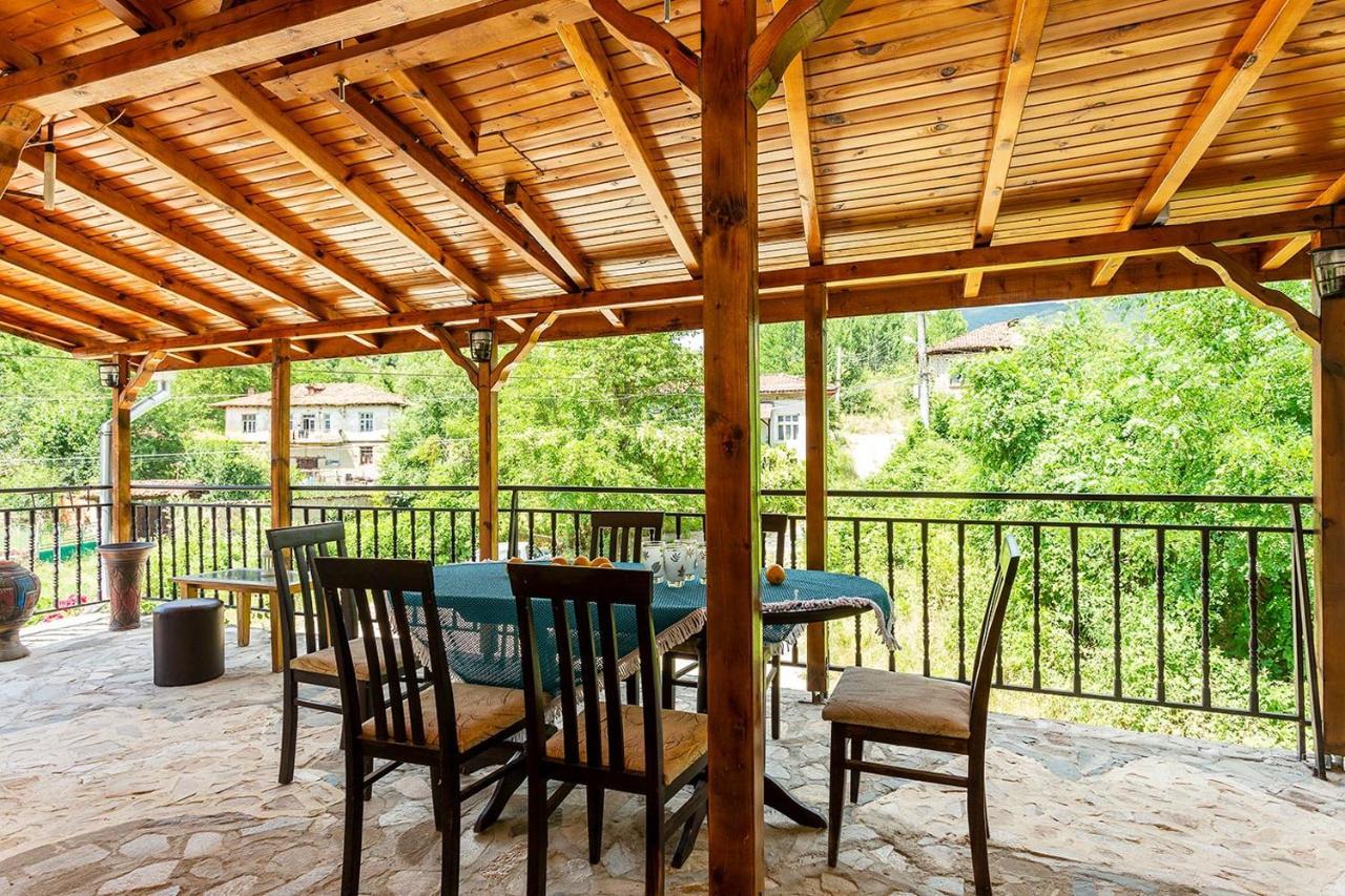 Garmen Hills Guest Houses Bagian luar foto