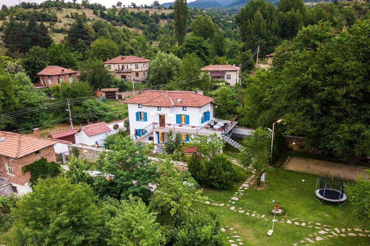 Garmen Hills Guest Houses Bagian luar foto